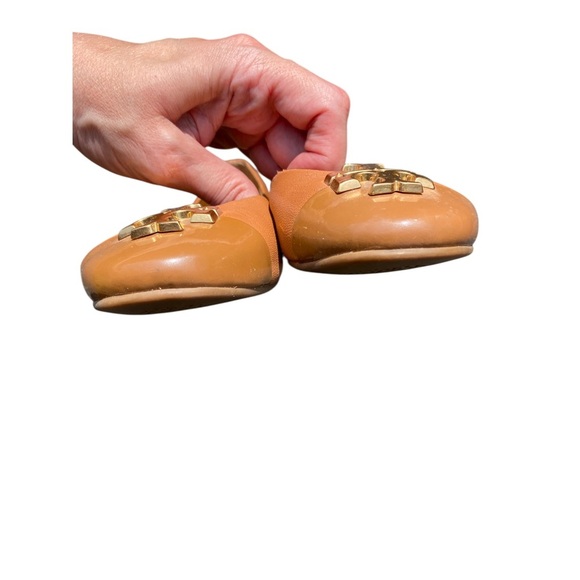 Tory Burch Tan Leather Flats Sleek Minimalist Design - Picture 3 of 7